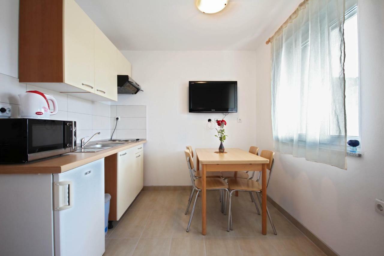 Apartmani Bradaric Пула Экстерьер фото